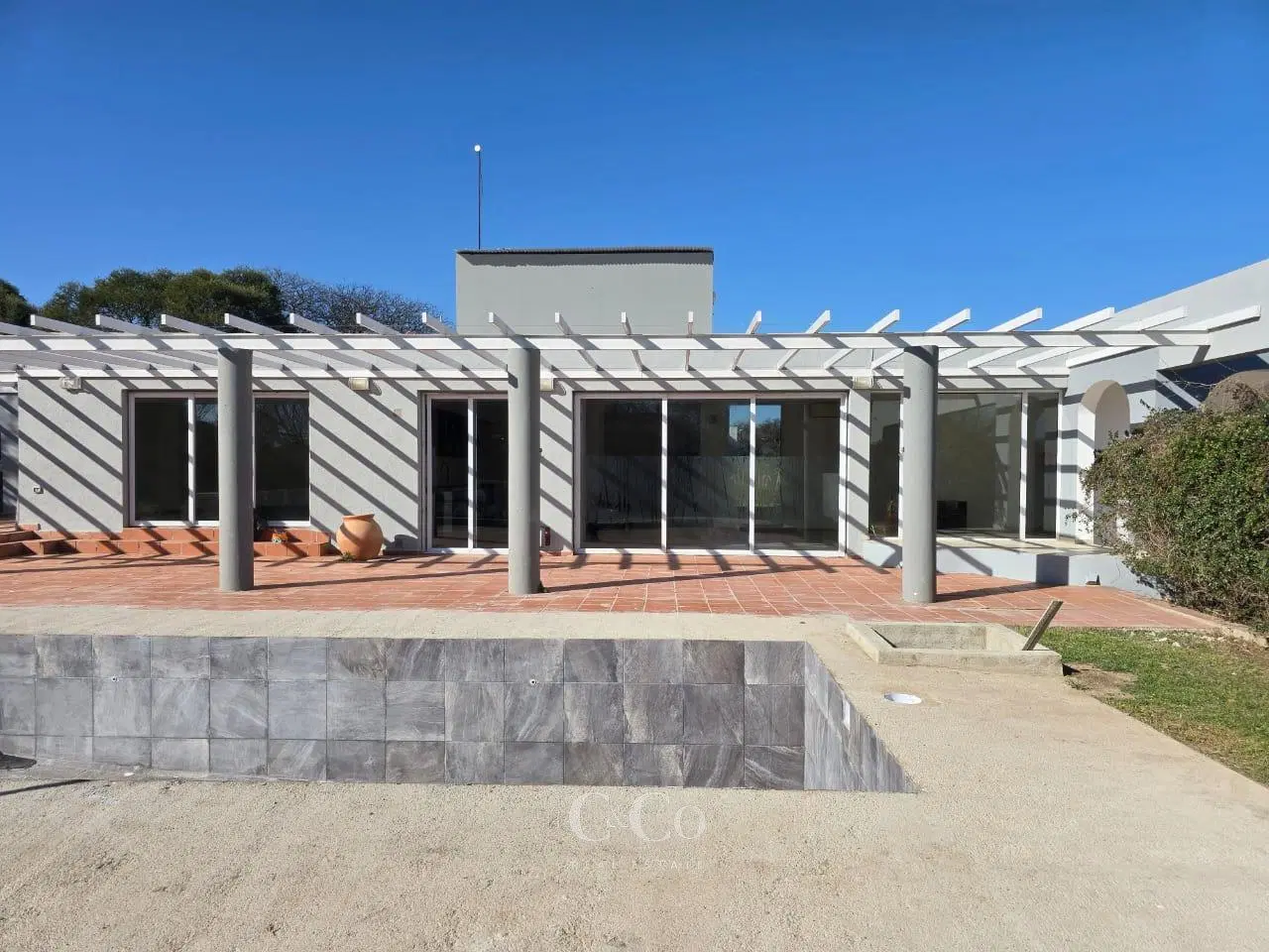 Casa De Categoría de 3 Dormitorios y Pileta En Venta Country Causana – Malagueño 3