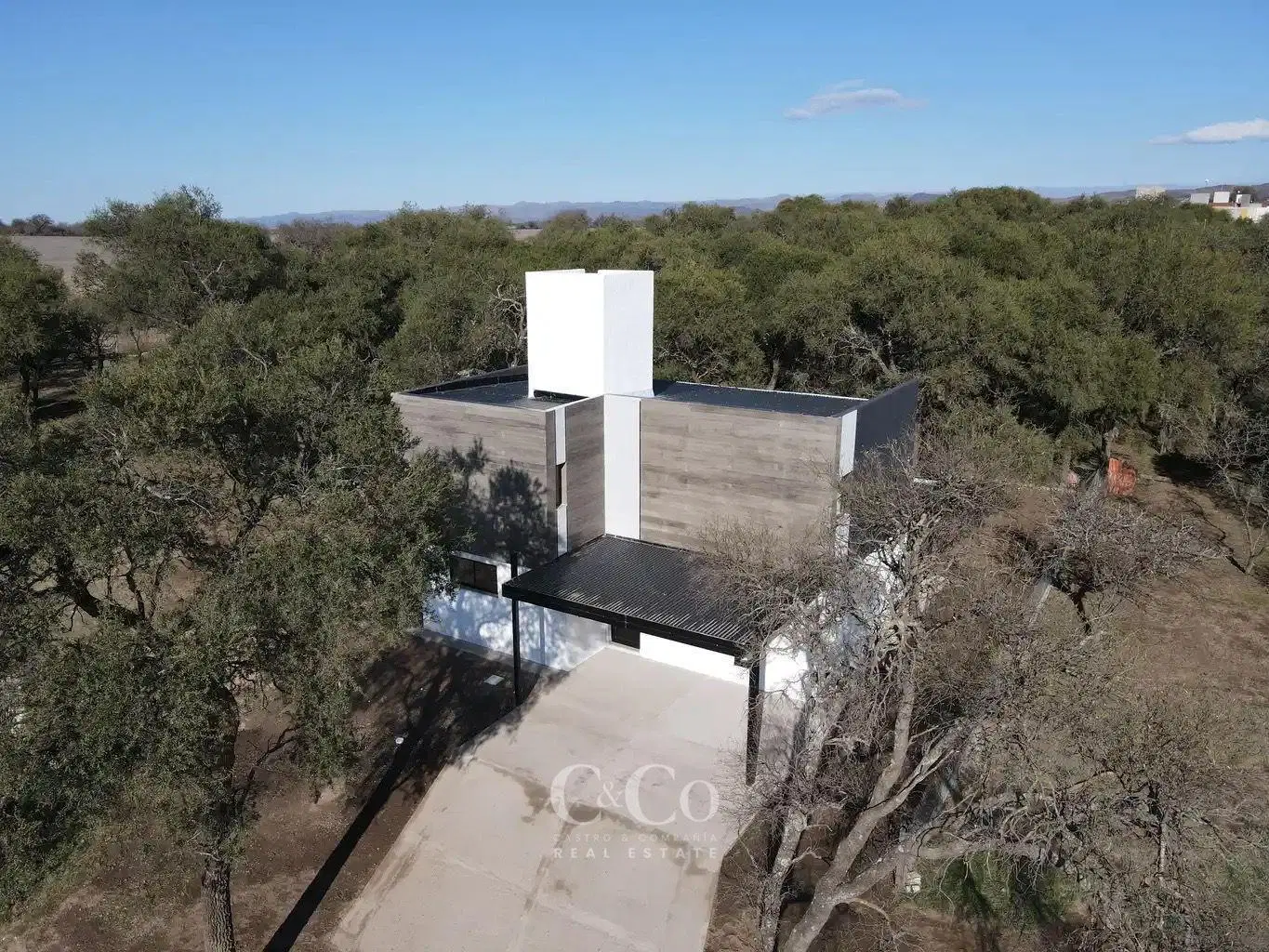 Venta Casa a Estrenar de 3 Dormitorios en Barrio Privado Valle del Golf – Malagueño 3