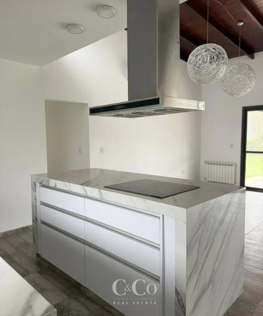 Venta Casa de 3 Dormitorios Con Pileta En Barrio Privado Valle Del Golf Etapa 1 - Malagueño 8