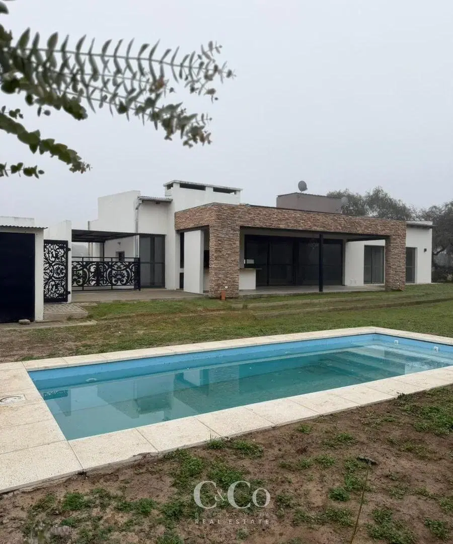 Venta Casa de 3 Dormitorios Con Pileta En Barrio Privado Valle Del Golf Etapa 1 - Malagueño 4