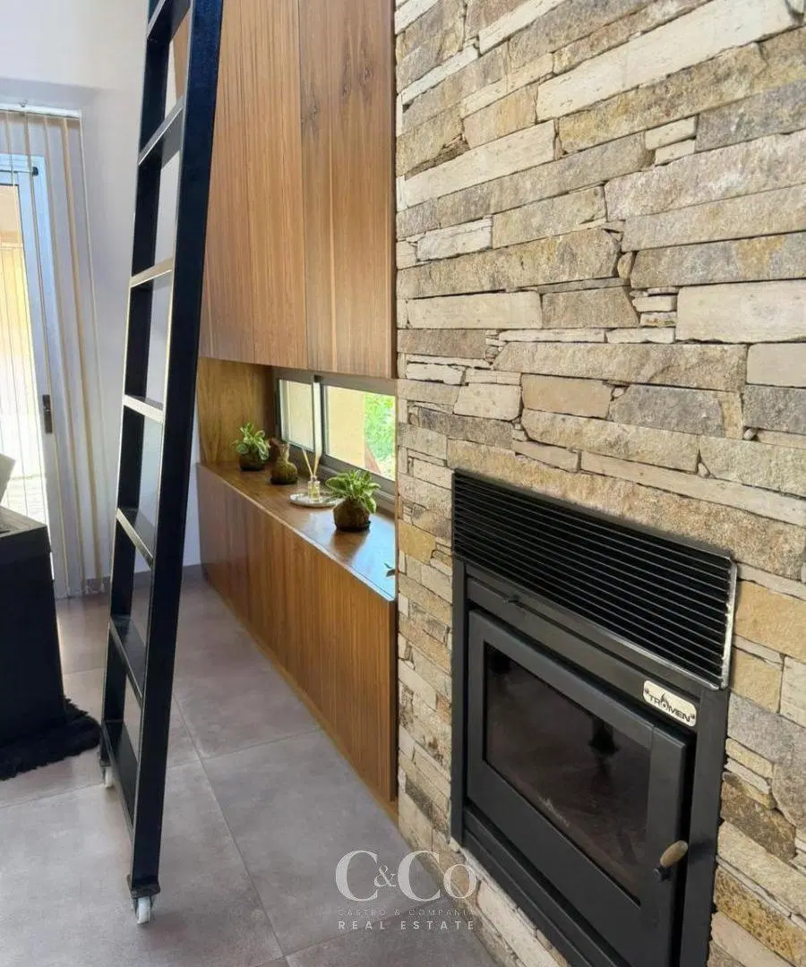 Venta Casa de Categoría 2 Dormitorios con Piscina en Barrio Privado Valle del Golf - Malagueño 2