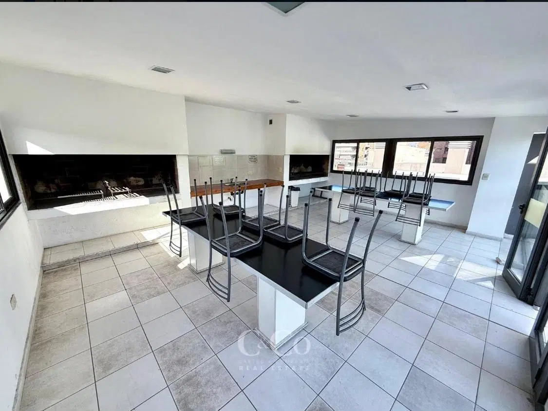Venta Departamento Amoblado De 1 Y 1/2 Dormitorios Con Cochera En El Centro De Villa Carlos Paz 1