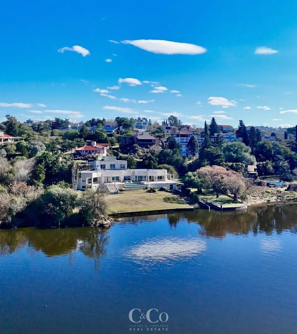 Venta Exclusiva Propiedad Con Costa Propia Bajada Directa Al Lago En Villa Del Lago 8
