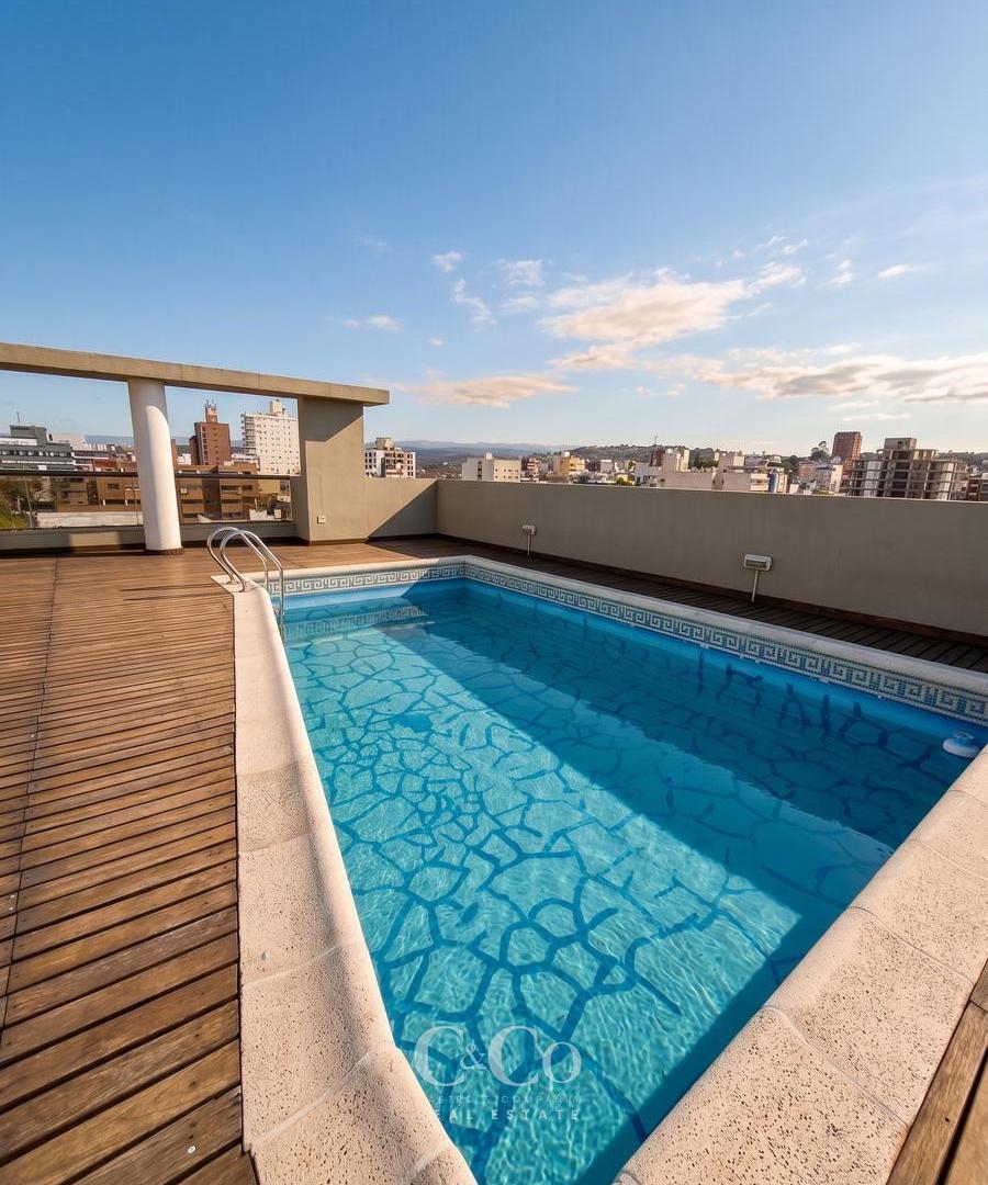 Foto de Departamento de 2 Dormitorios En Venta Con Cochera Y Patio En Rivera, imagen 5