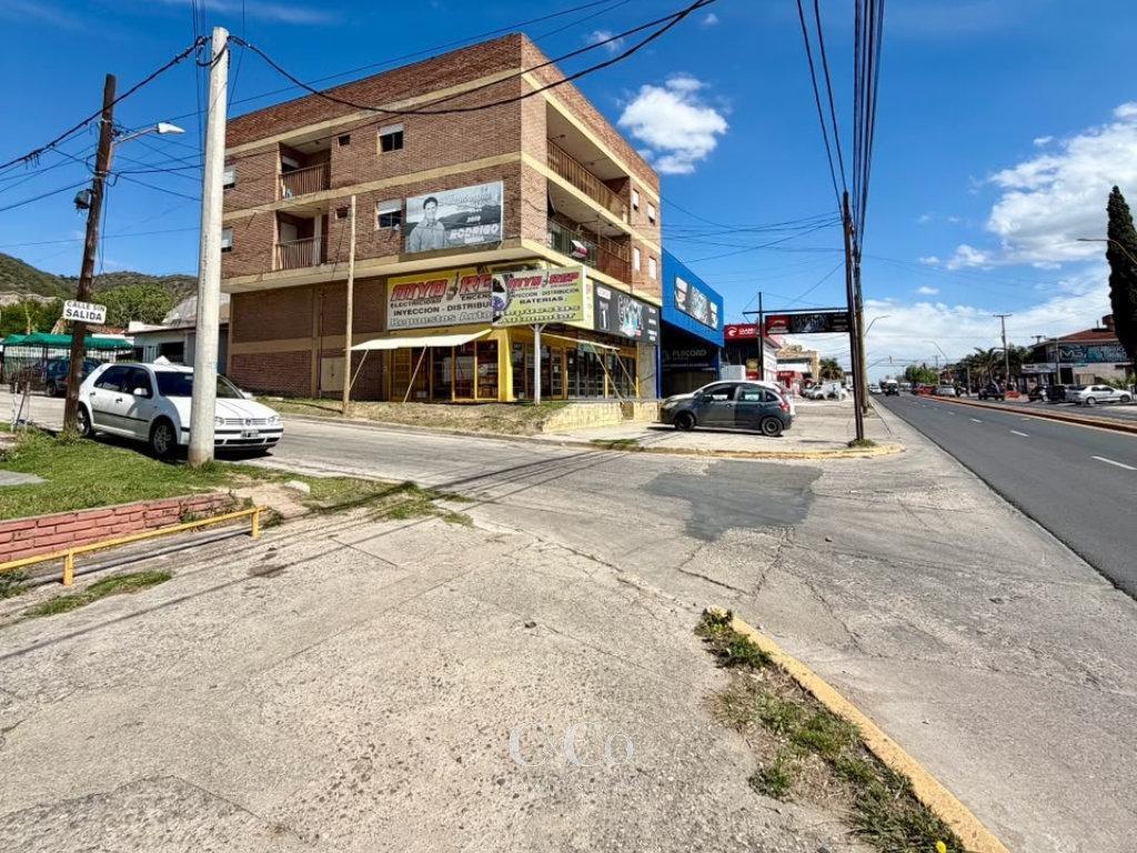 Foto de A La Venta 2 Departamentos Ideal Para Renta Sobre Avenida Cárcano En, imagen 1