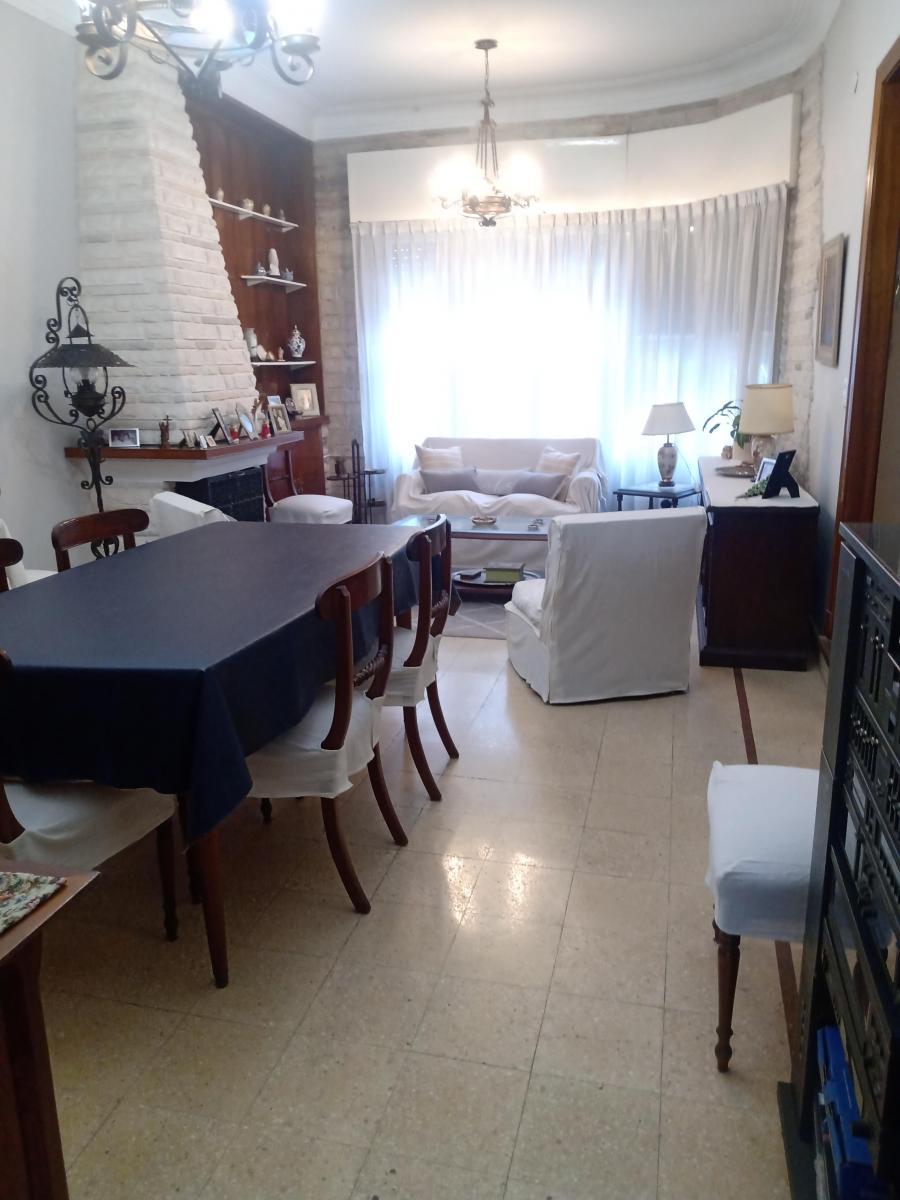 Foto de Chalet 5 MB c garaje y patio. Lote de 10 x 17,52 mts-, imagen 2