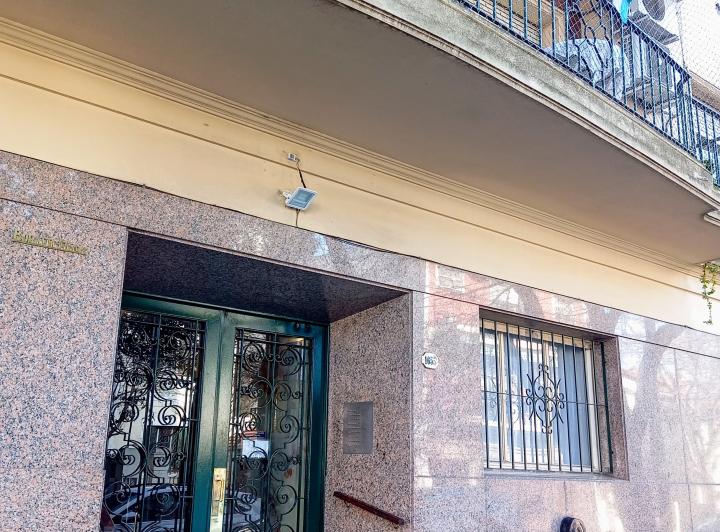 4 amb en excelente Edificio. A 1c/ de Av Maipú. 2