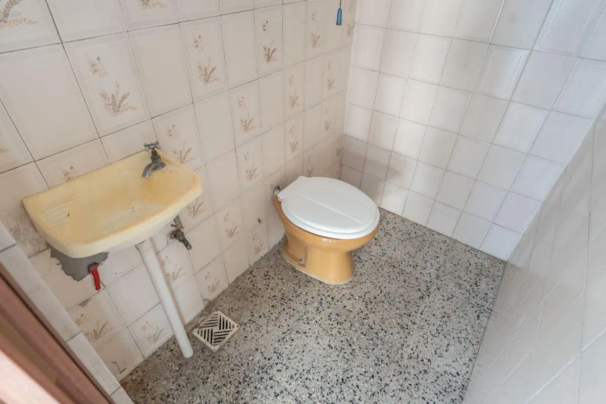 Local comercial de 330 m² en alquiler en José León Suárez 8