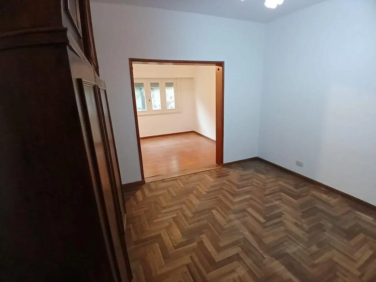 Casa de 3 ambientes con cochera y jardin en Alquiler, en Olivos 5