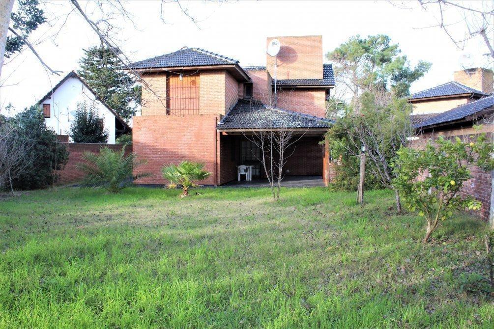 Chalet 6 Ambientes con Todo Los Servicios! 3