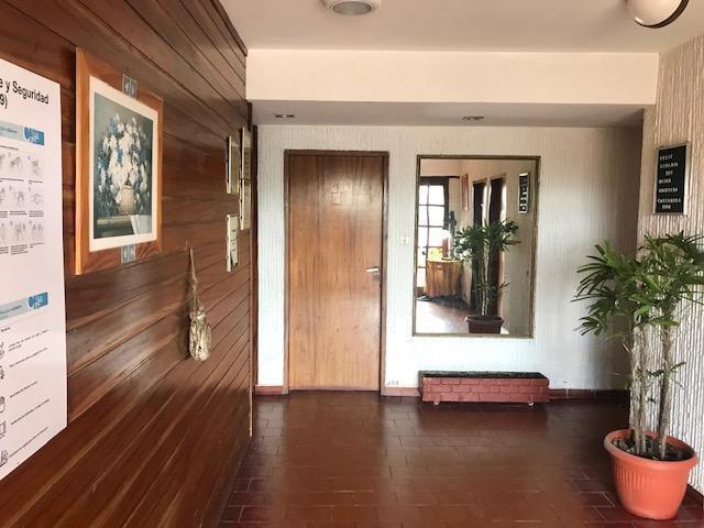 Departamento 2 Ambientes en Edificio Frente Al Mar 1