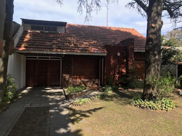 Hermoso Chalet 4 Ambientes a 1 1/2 del Mar! 2