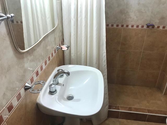 Duplex Cuatro Ambientes con Fondo Libre! - Todos Los Servicios Conectados! 3