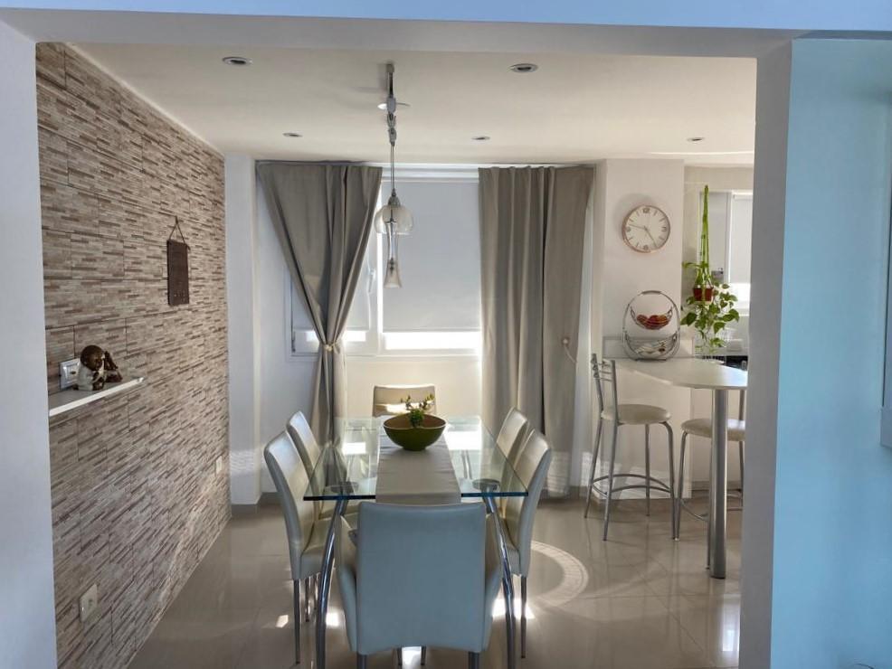 EXCLUSIVO SEMI PISO CUATRO AMBIENTES TIPO DUPLEX FRENTE AL MAR