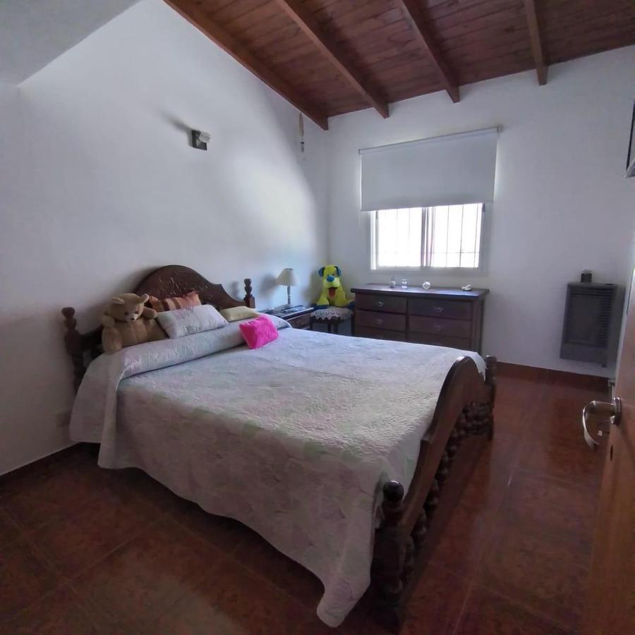 Chalet Cuatro Ambientes en PH - Todos Los Servicios Conectados 2