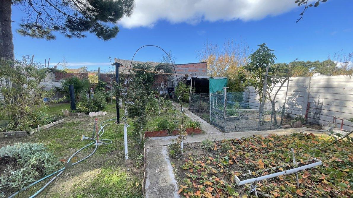 Hermosa Casa de 4 Amb + Dpto de 2 Amb - Ideal Para Vivienda Permanente! 2