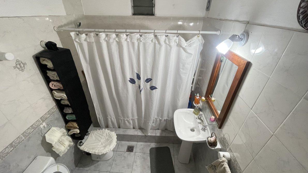 Hermosa Casa de 4 Amb + Dpto de 2 Amb - Ideal Para Vivienda Permanente! 3