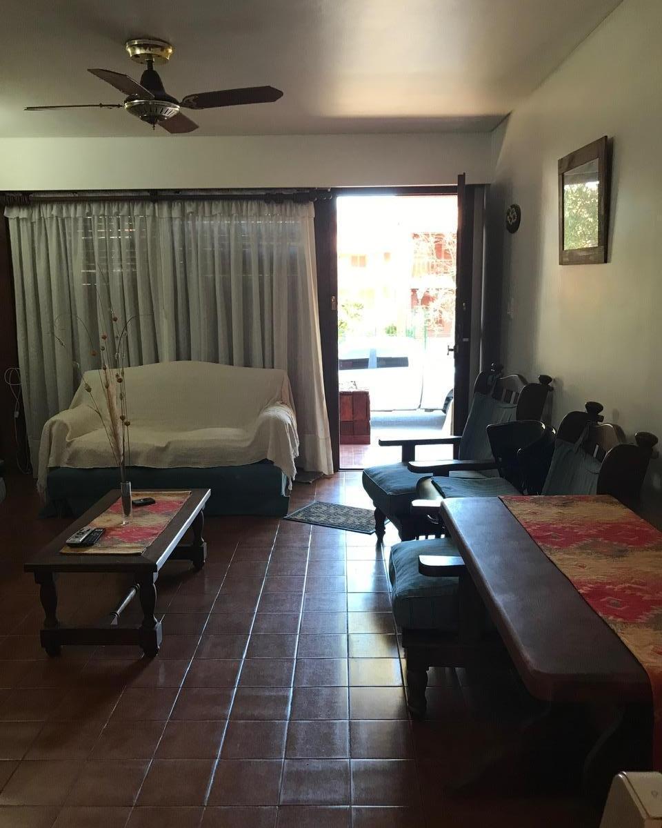 REGIO TRIPLEX 4 AMBIENTES CON GARAGE - ZONA RESIDENCIAL -IDEAL VIVIENDA PERMANENTE!!!