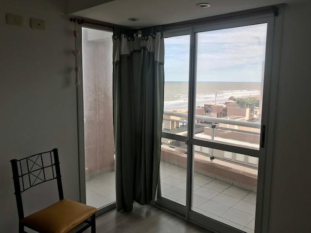 EXCLUSIVO PISO CUATRO AMBIENTES CON COCHERA CON GRAN VISTA AL MAR!!!