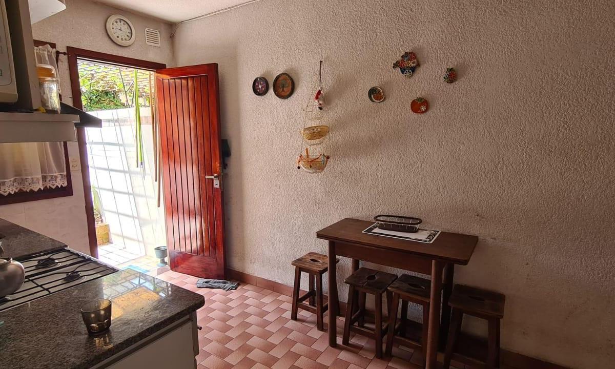 Duplex Tres Ambientes con Cochera - Gas Conectado 3