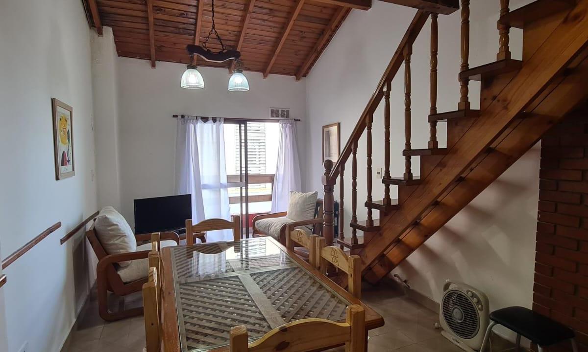 Departamento Tres Ambientes con Cochera a m del Mar 3