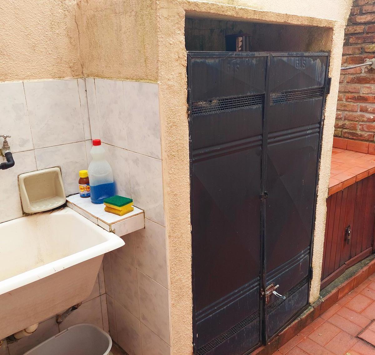 Regio Duplex Cuatro Ambientes con Garaje - en Excelente Ubicacion - Centrico 4
