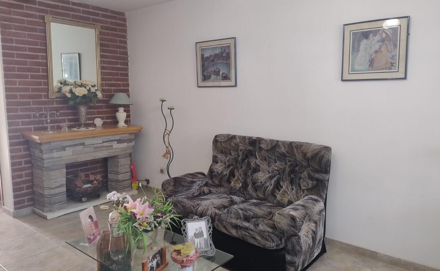 REGIO DUPLEX CUATRO AMBIENTES CON COCHERA - IDEAL VIVIENDA PERMANENTE