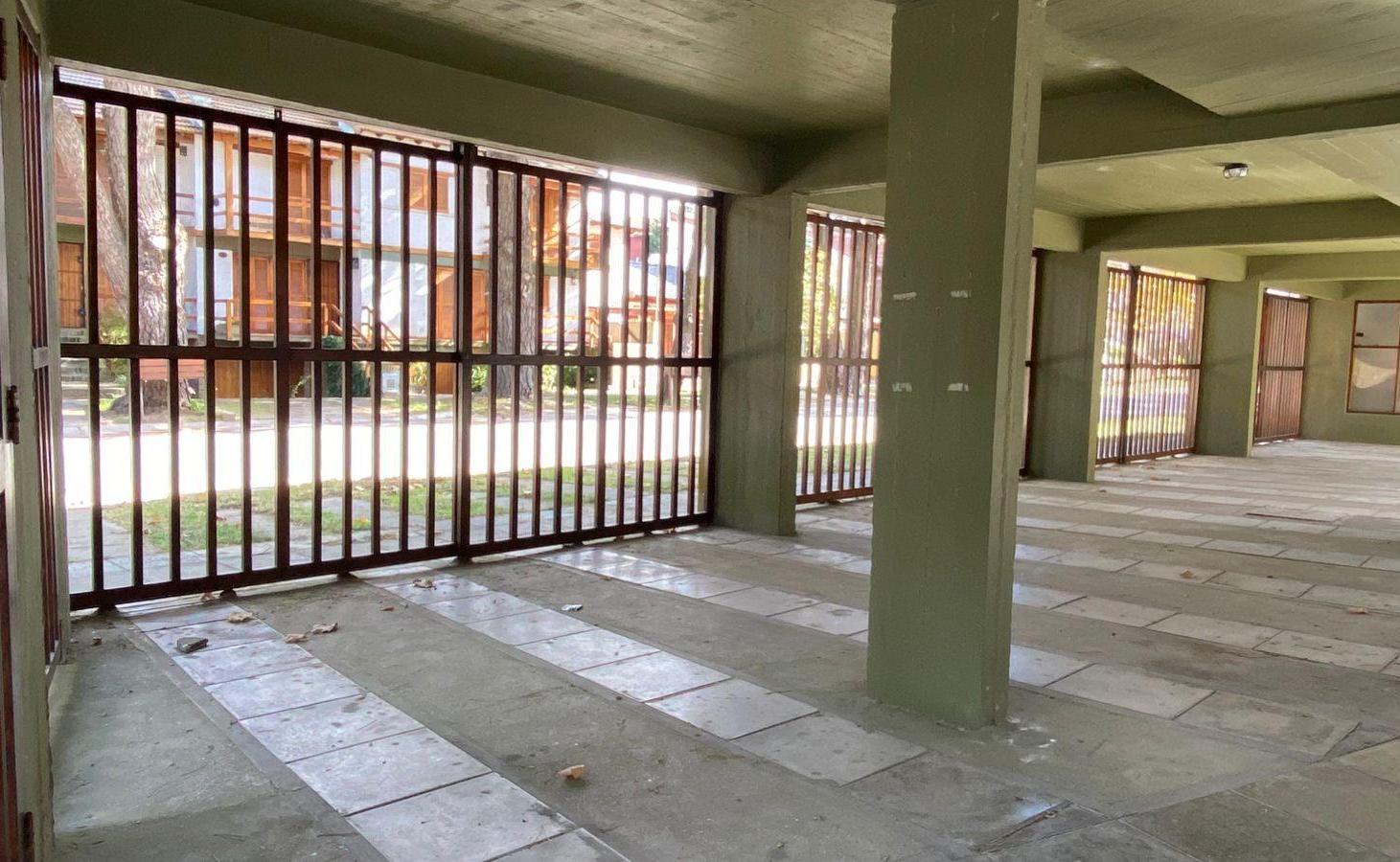DEPARTAMENTO DOS AMBIENTES CON COCHERA - ZONA RESIDENCIAL