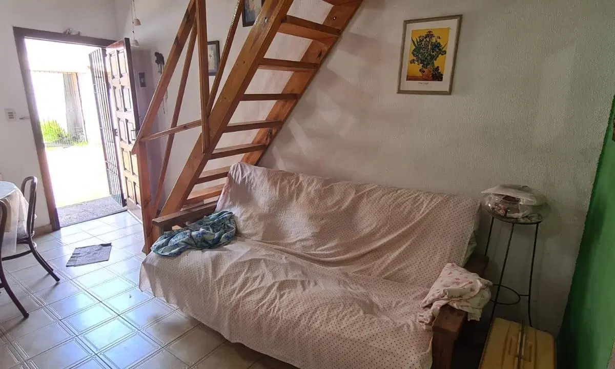 OPORTUNIDAD!!! DUPLEX TRES AMBIENTES CON ESPACIO DE COCHERA 4