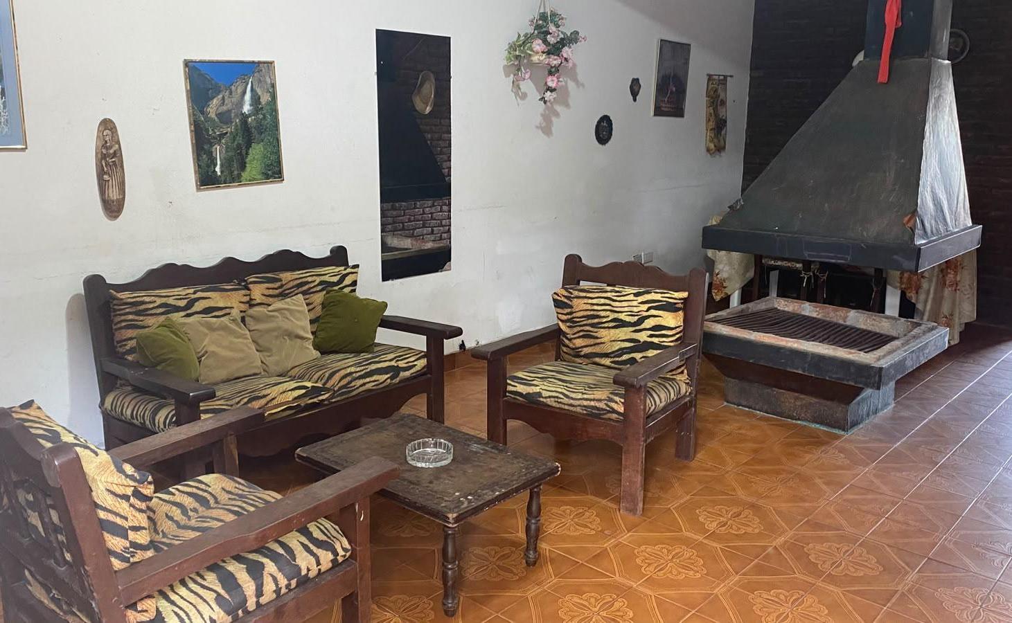 Foto de TRIPLEX CUATRO AMBIENTES CON GARAJE SOBRE AV. SAN BERNARDO, imagen 5