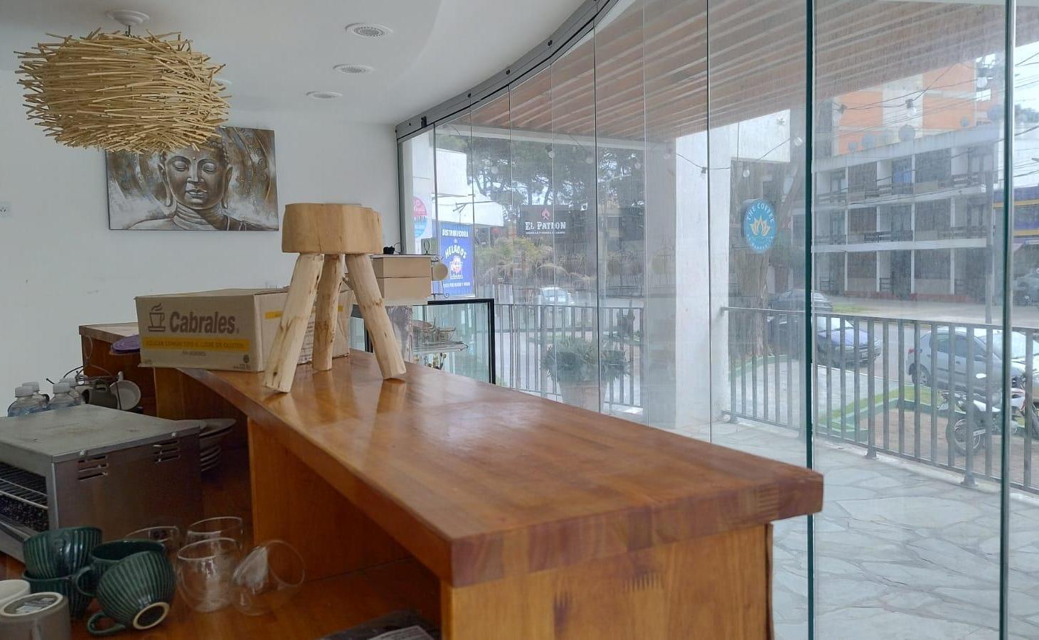 Foto de LOCAL COMERCIAL EN ALQUILER - INMEJORABLE UBICACIÓN, imagen 5