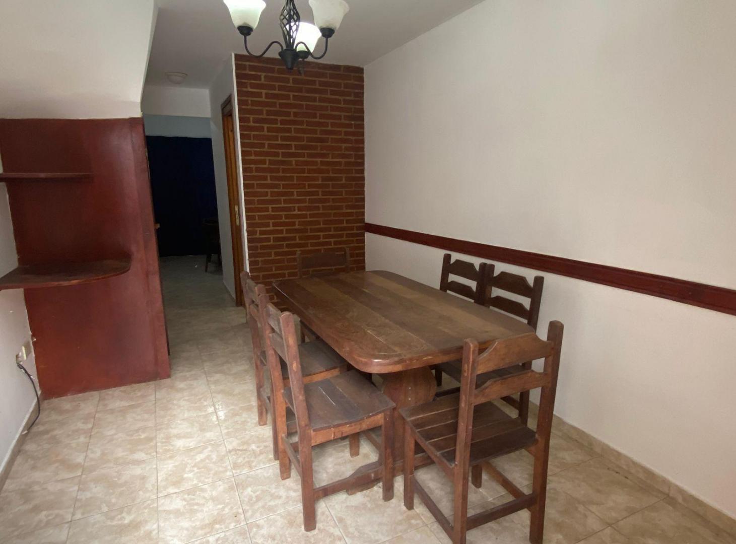 Foto de DUPLEX CUATRO AMBIENTES CON COCHERA - IDEAL VIVIENDA PERMANENTE, imagen 5