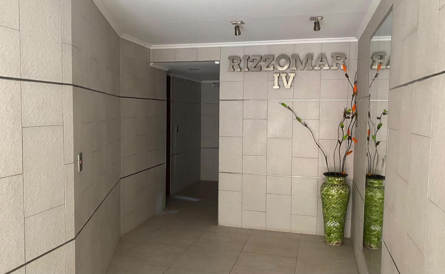 Foto de DEPARTAMENTO DOS AMBIENTES CON COCHERA EN PLENA PEATONAL, imagen 2