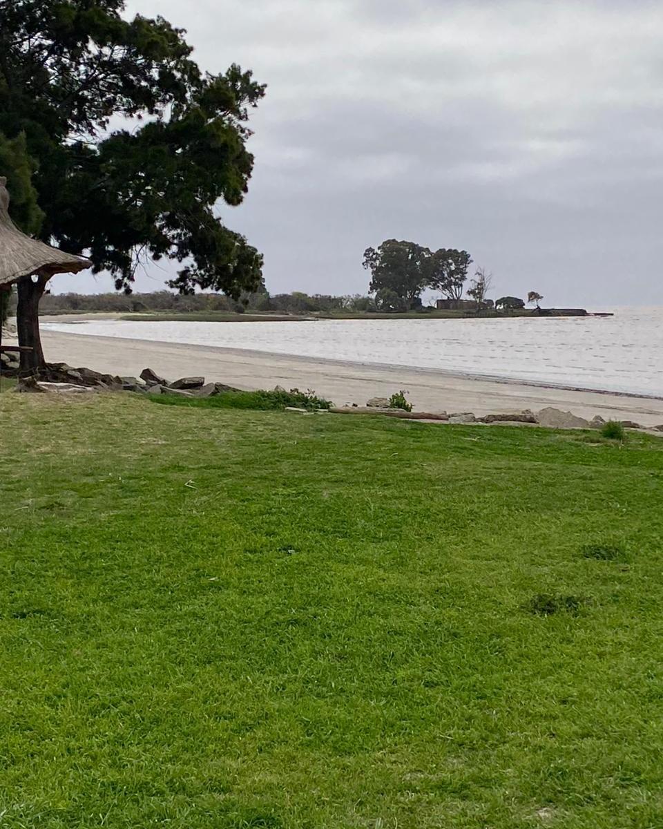 Venta de Hectarea y Media en Punta Indio 5