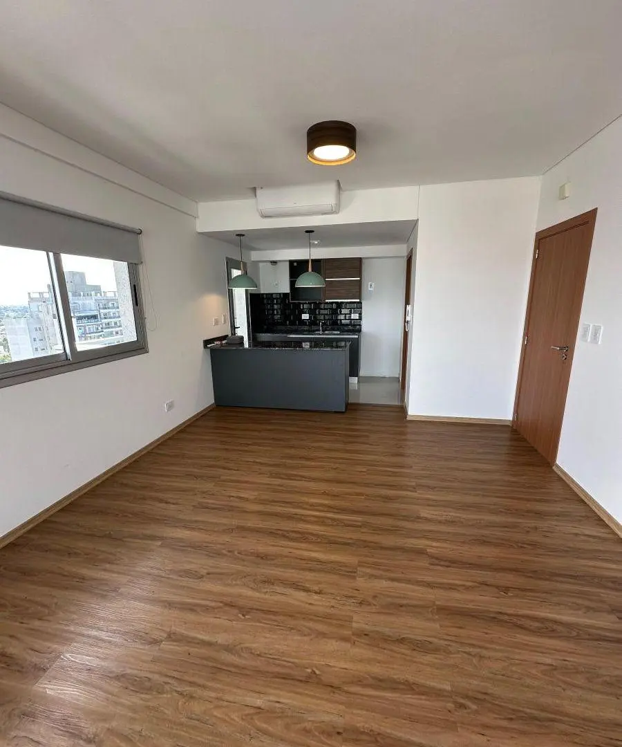 Departamento piso 11, de 2 ambientes con cochera y excelentes amenities en el centro de Berazategui 3