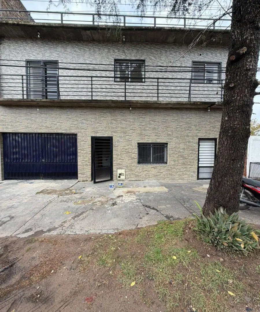 Duplex de 3 dormitorios en alquiler en Guillermo Hudson 3