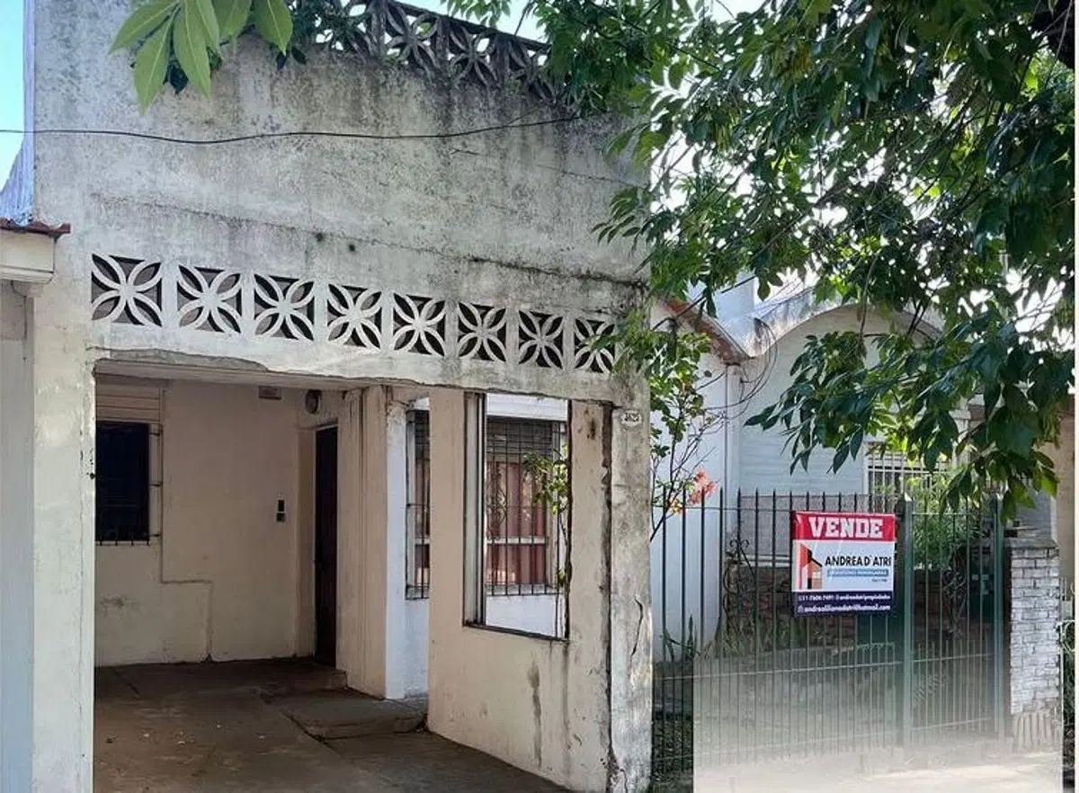 Casa en venta en Barrio Maritimo, con patio y excelente ubicación 3