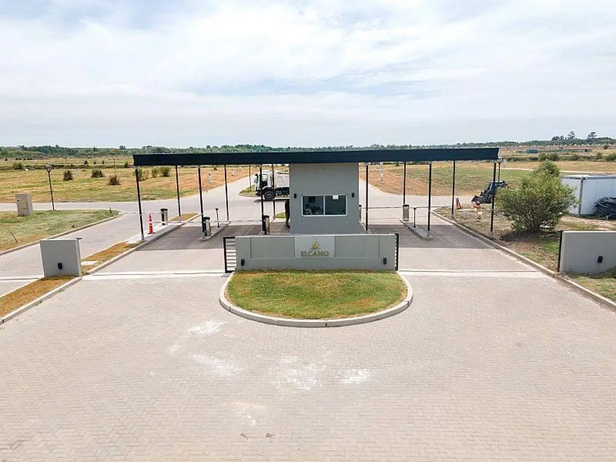 Lote Interno en Esquina de 820 m² en Elcano – Pueblos del Plata 4