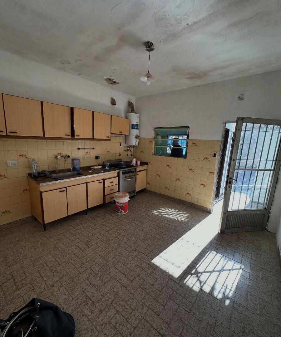 Foto de Casa de 2 dormitorios con patio y doble cochera – Kennedy Norte, imagen 3