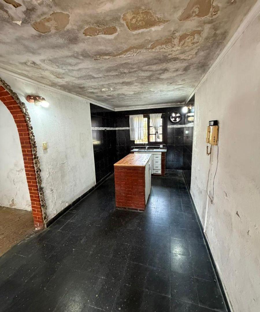 Foto de Casa de 305 m² con 3 dormitorios en venta en Villa Antártida Argentina, imagen 2