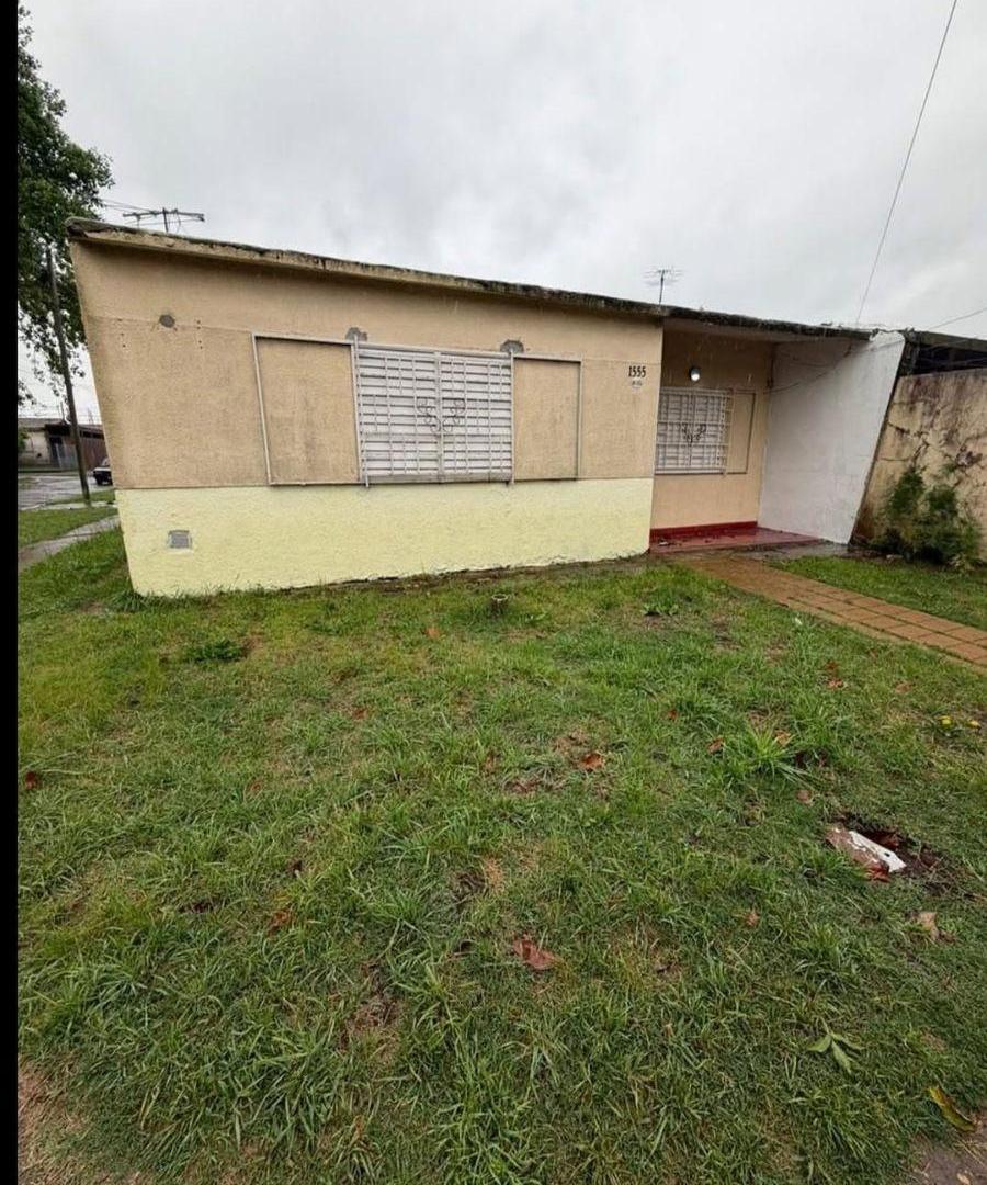 Foto de Casa de 138 m² con 2 dormitorios en venta en Berazategui, imagen 1