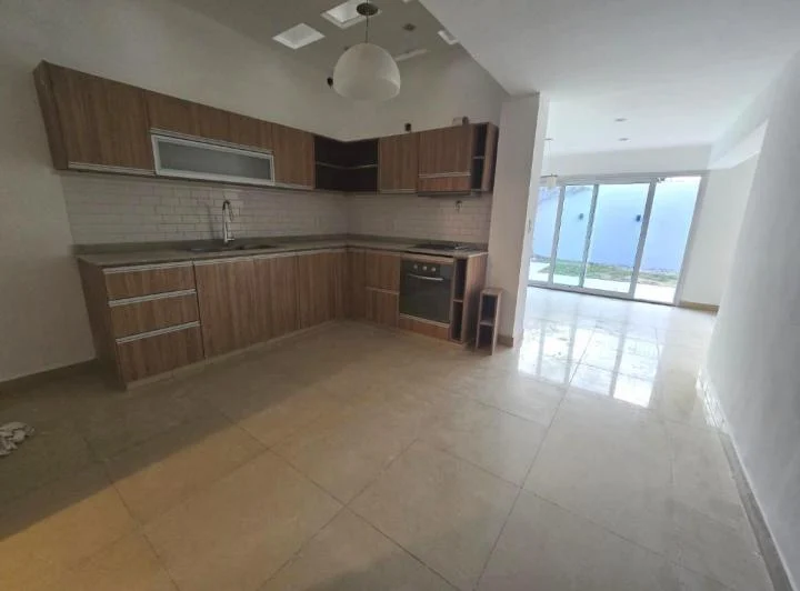 Casa 3 dorm santa genoveva 5