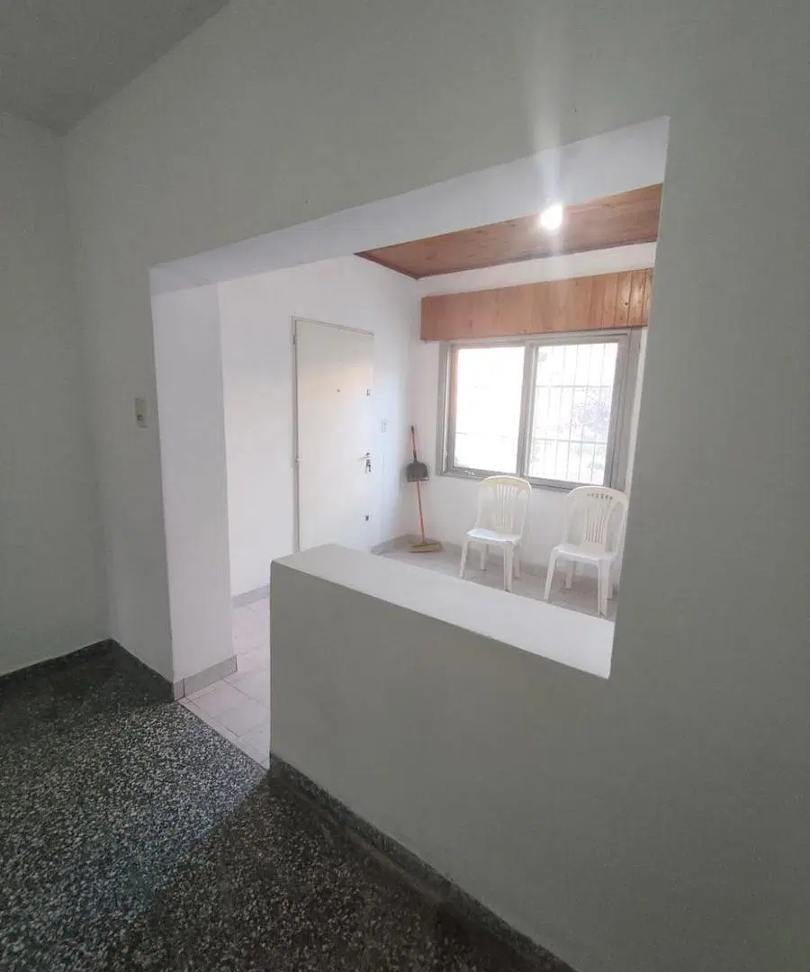 Casa 2 dorm en amplio terreno 1