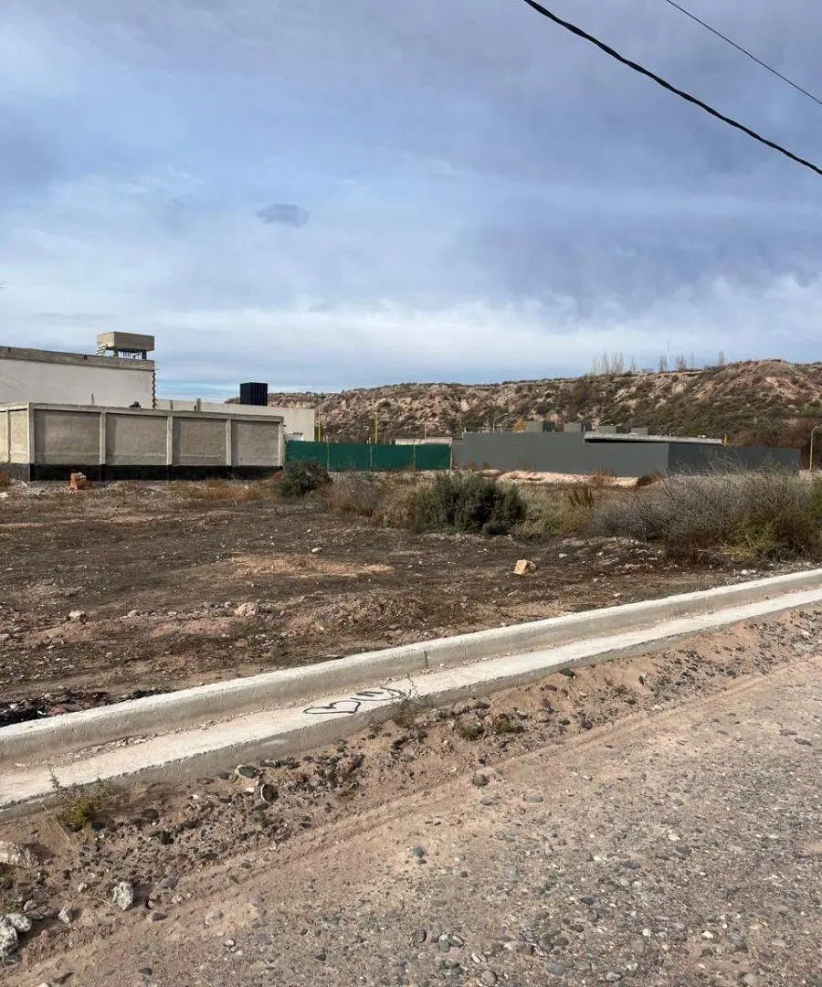 TERRENO EN URBANIZACION PRIMA TERRA 375 M2 5