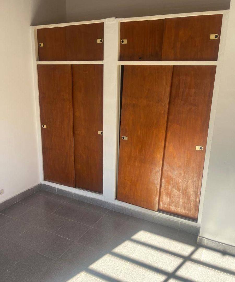 Foto de DUPLEX DE DOS DORMITORIOS EN BARRIO AREVALO, imagen 5