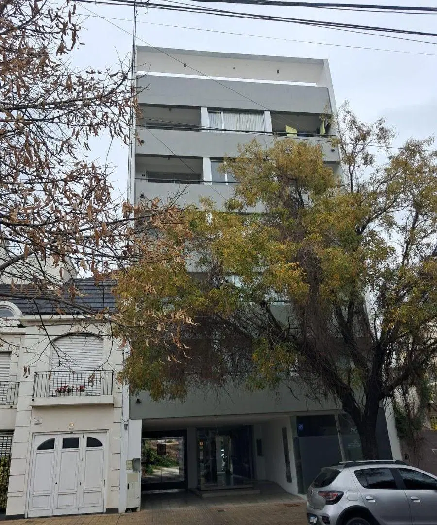 DEPARTAMENTO en ALQUILER EN BARRIO NORTE: 6 entre 33 y 34 5