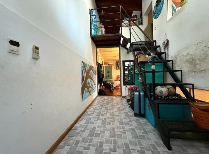 VENTA PH 4 AMBIENTES SOBRE AVENIDA 3