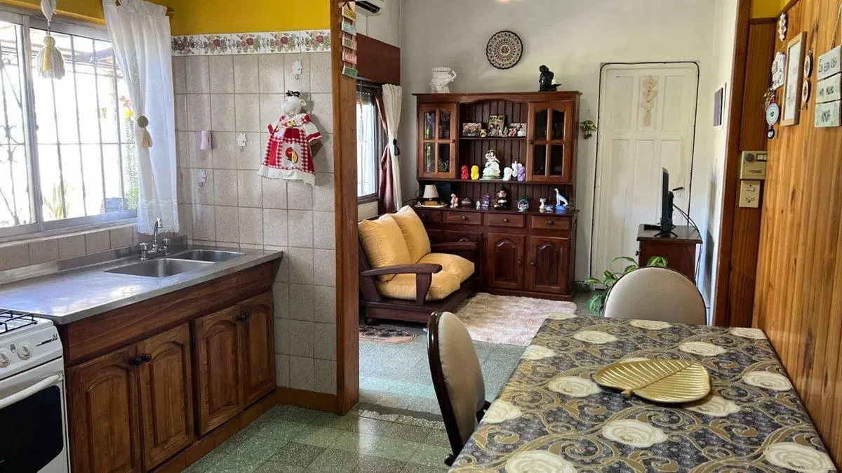 VENTA CASA Y 2 DEPTOS CON PILETA EN SAN FERNANDO 2