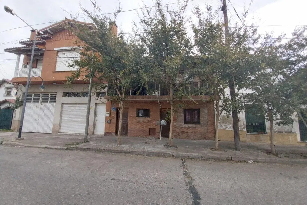 CASA EN SAN FERNANDO 205 M² – 3 PISOS 2