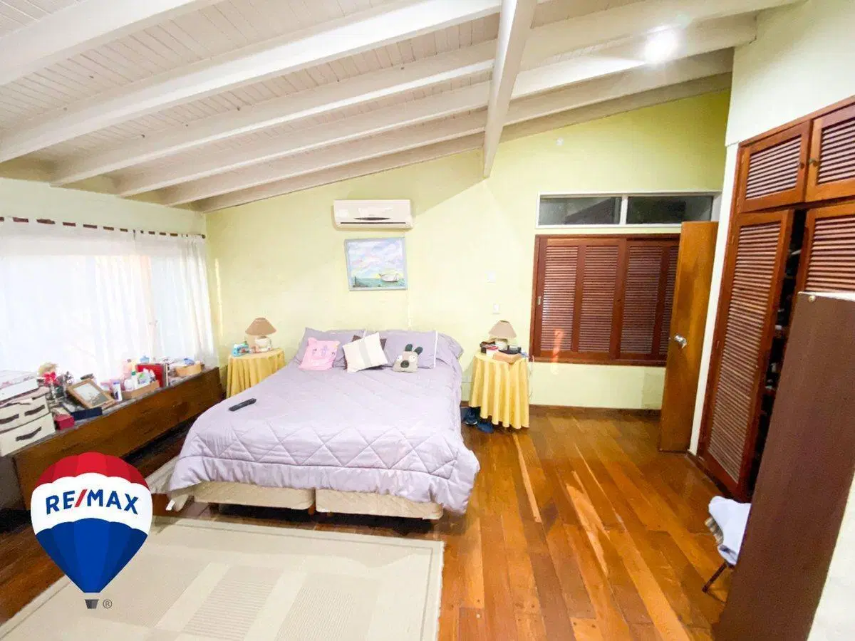 VENTA CASA 5 AMB + DEP DE SERVICIO LA LONJA, PILAR 4
